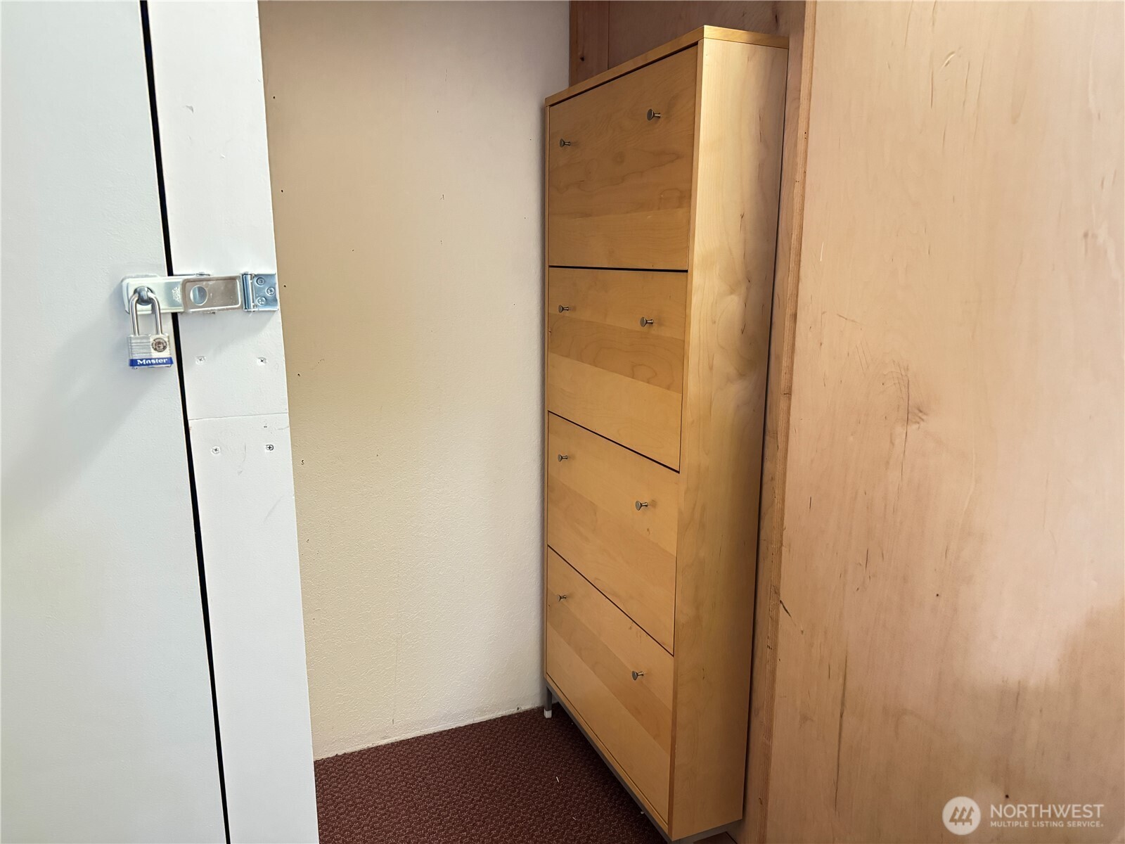 300 10th Avenue Unit: B305