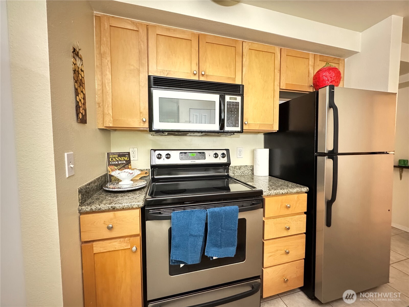 300 10th Avenue Unit: B305