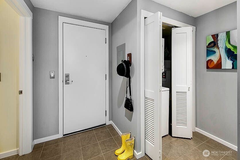 76 Cedar Street Unit: 603
