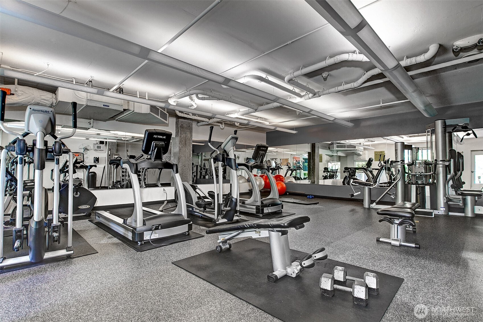 76 Cedar Street Unit: 603
