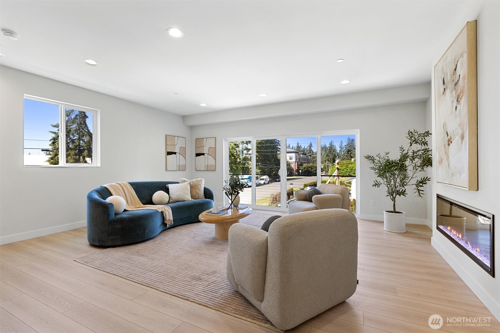 7103 210 Street SW Unit: B