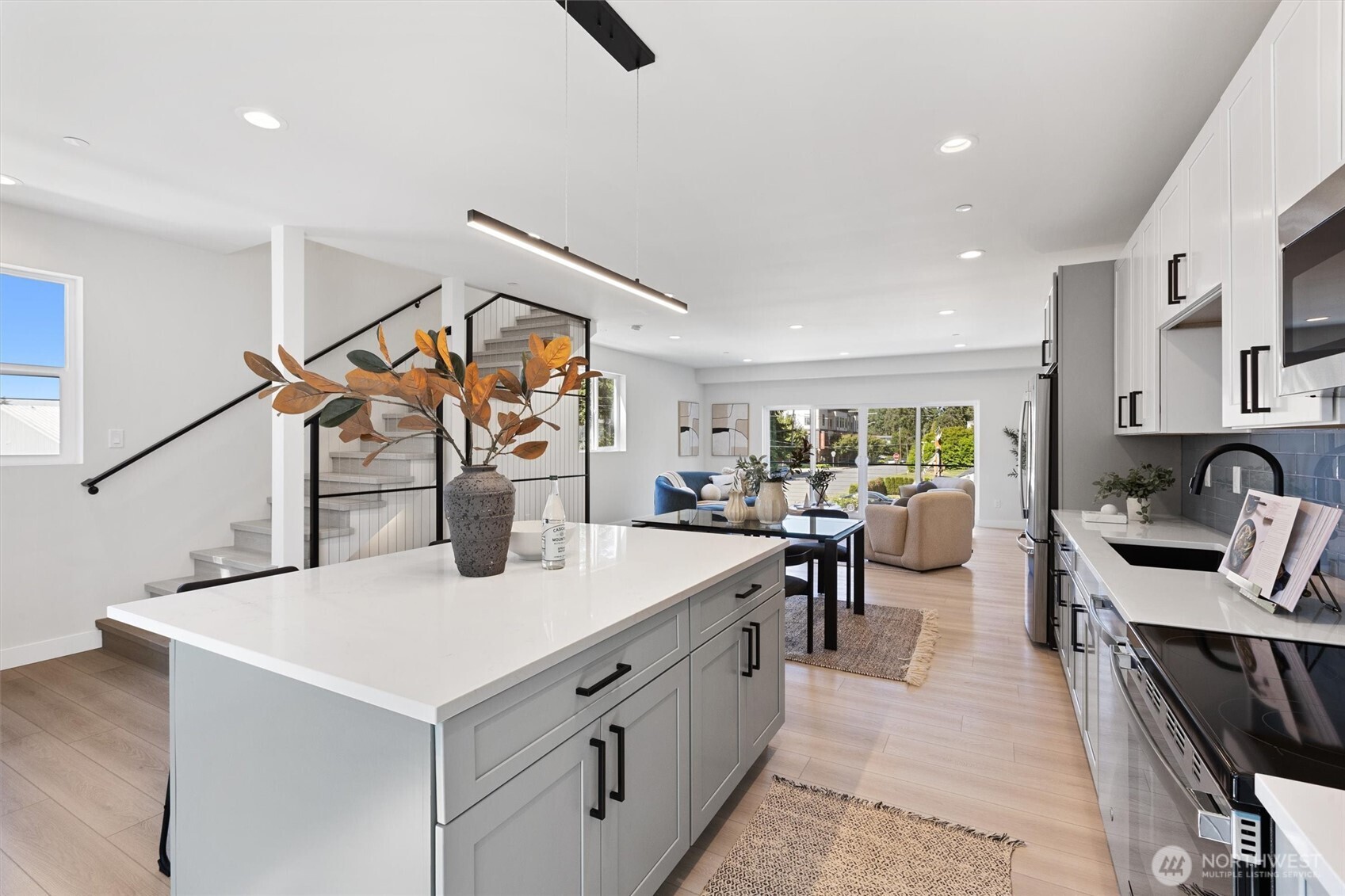 7103 210 Street SW Unit: B
