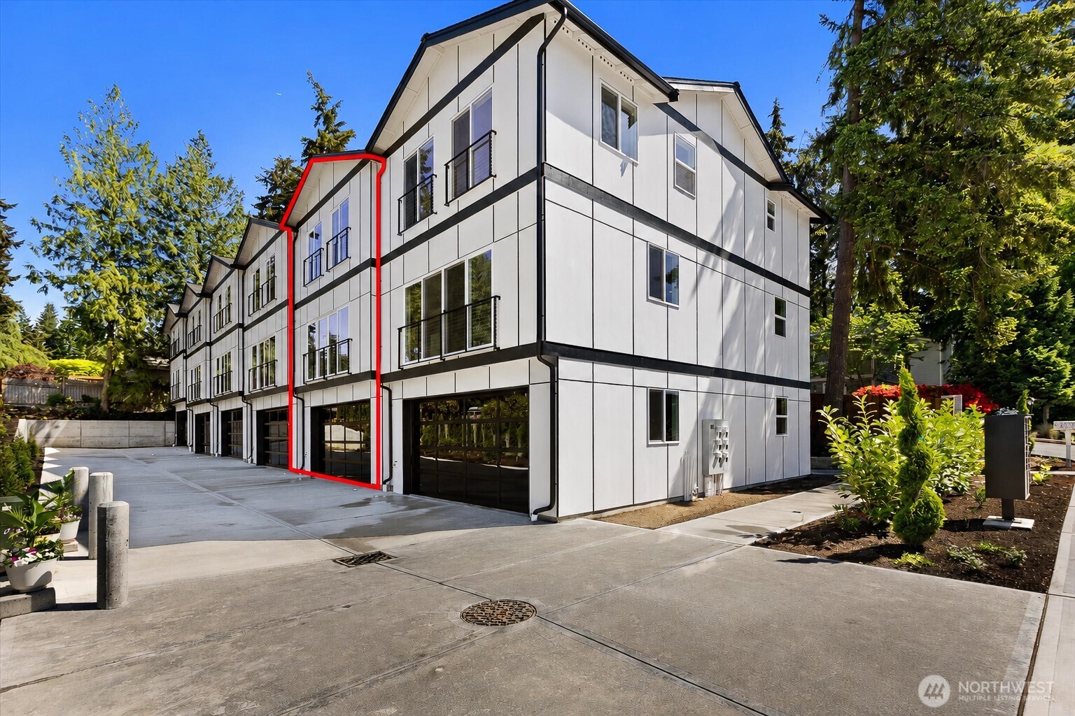 7103 210 Street SW Unit: B