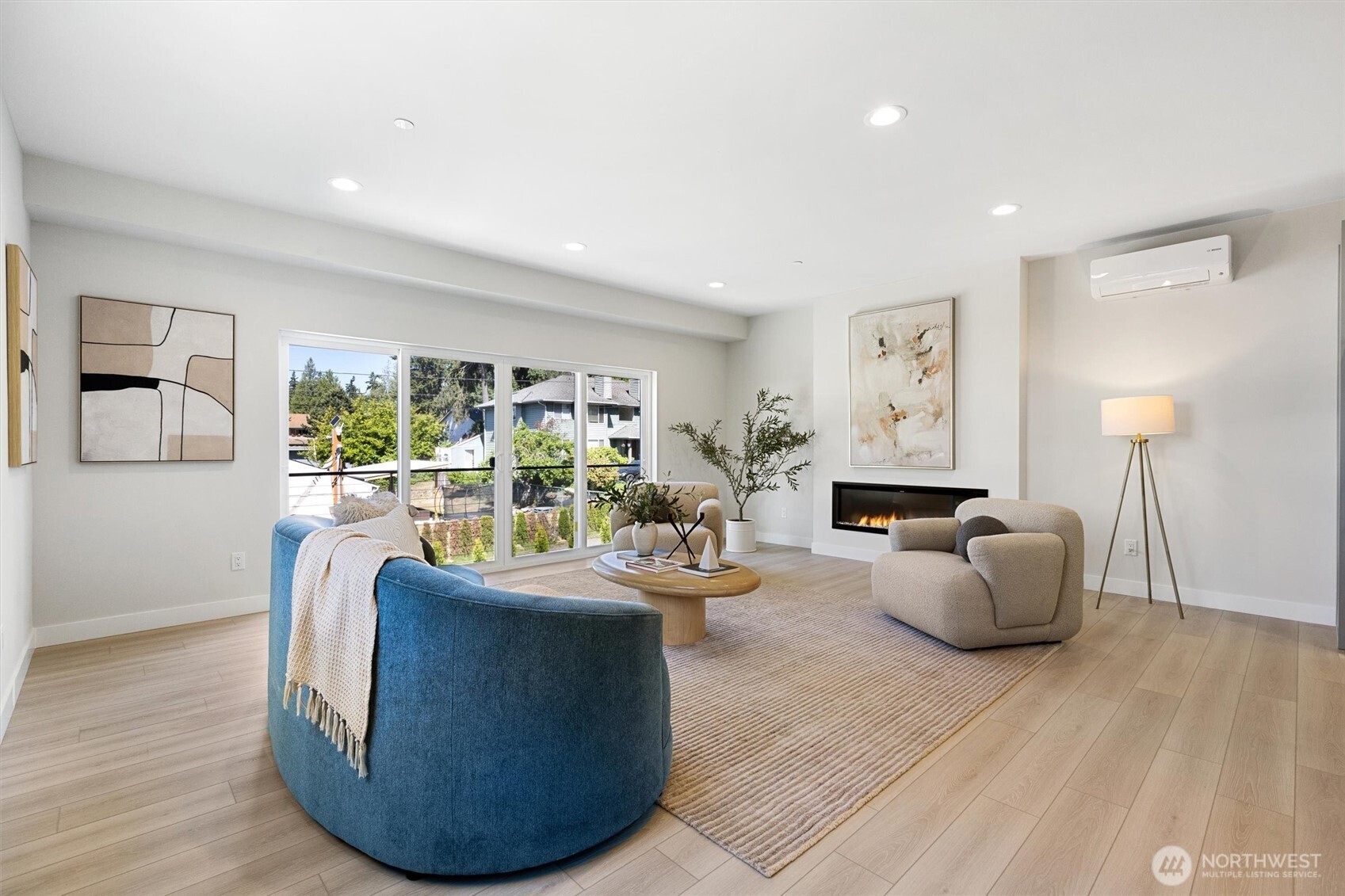 7103 210 Street SW Unit: B
