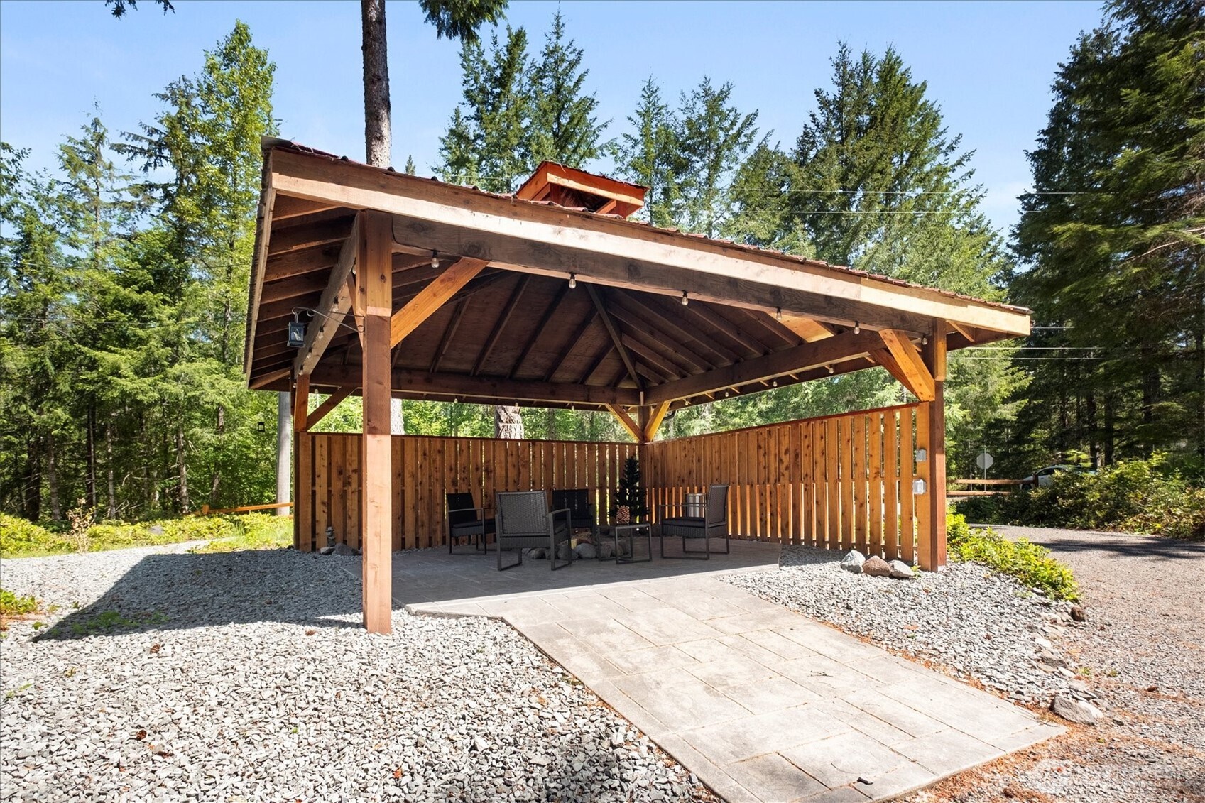 321 Paradise Drive