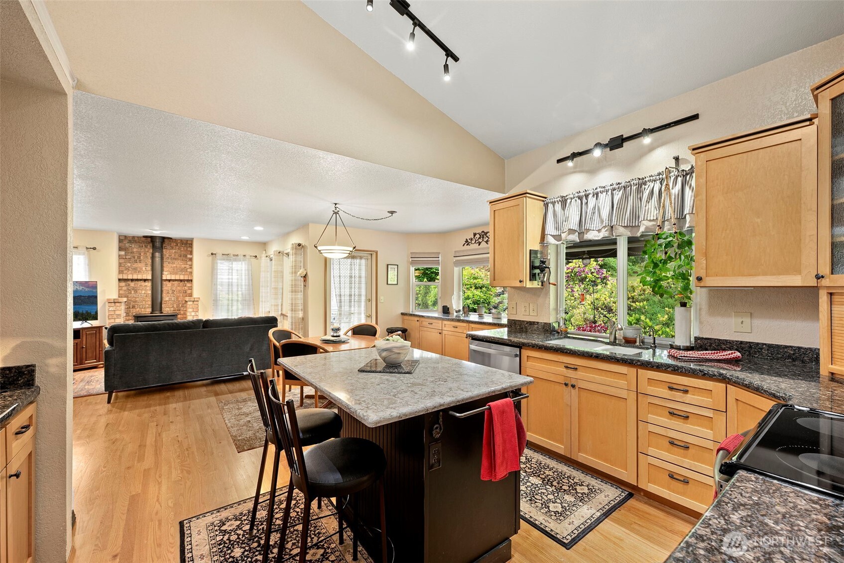 511 E Old Ranch Road