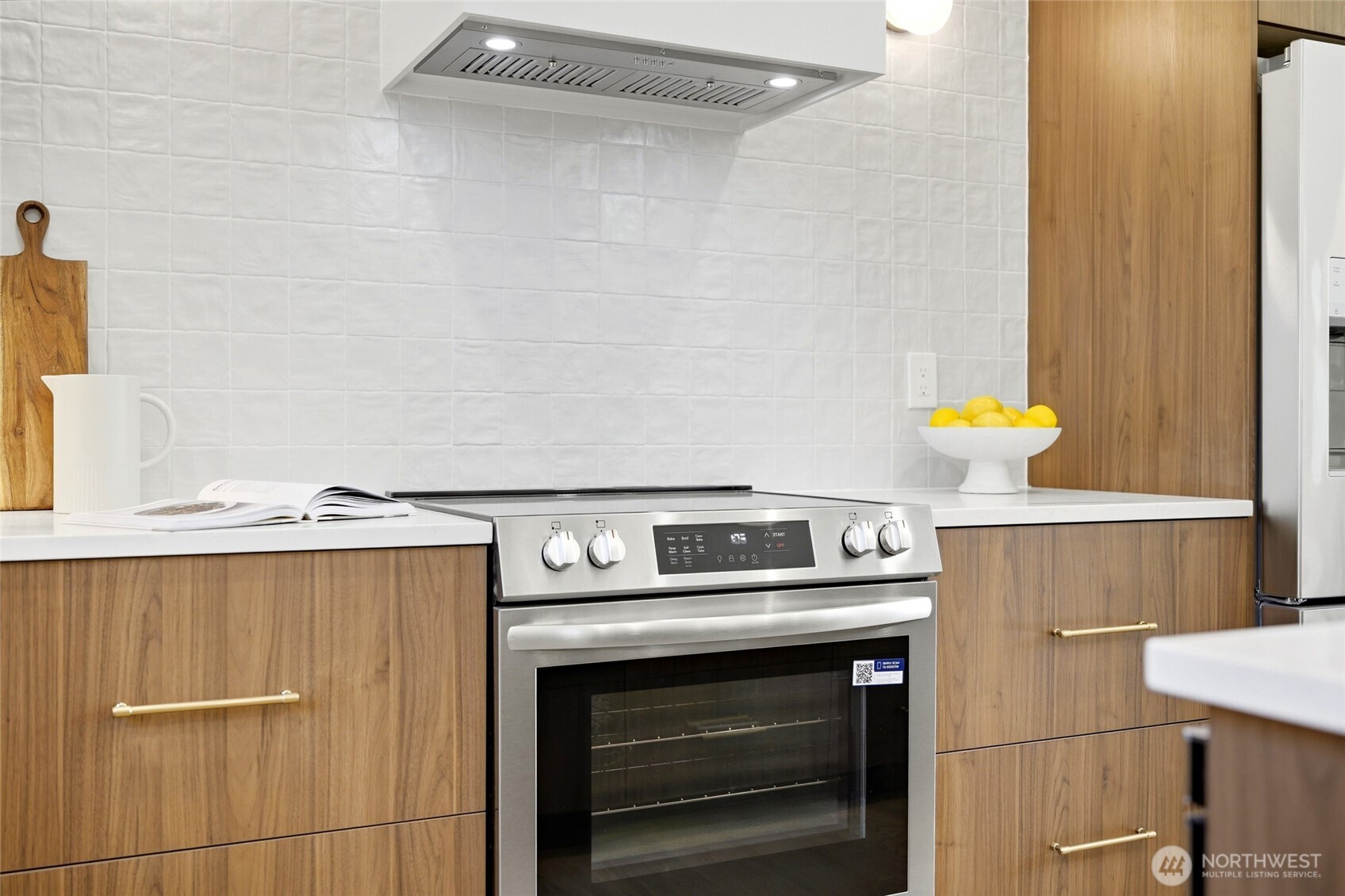 5948 18 Avenue SW Unit: 2