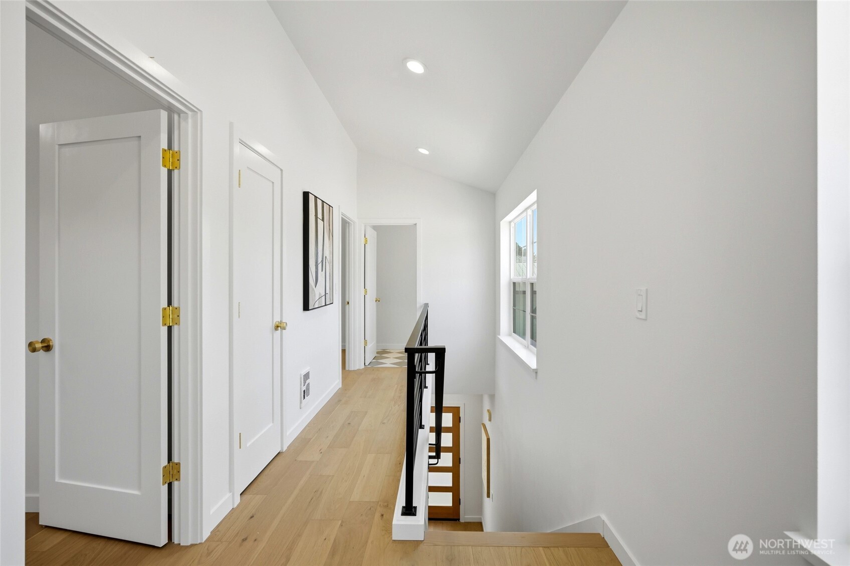 5948 18 Avenue SW Unit: 2