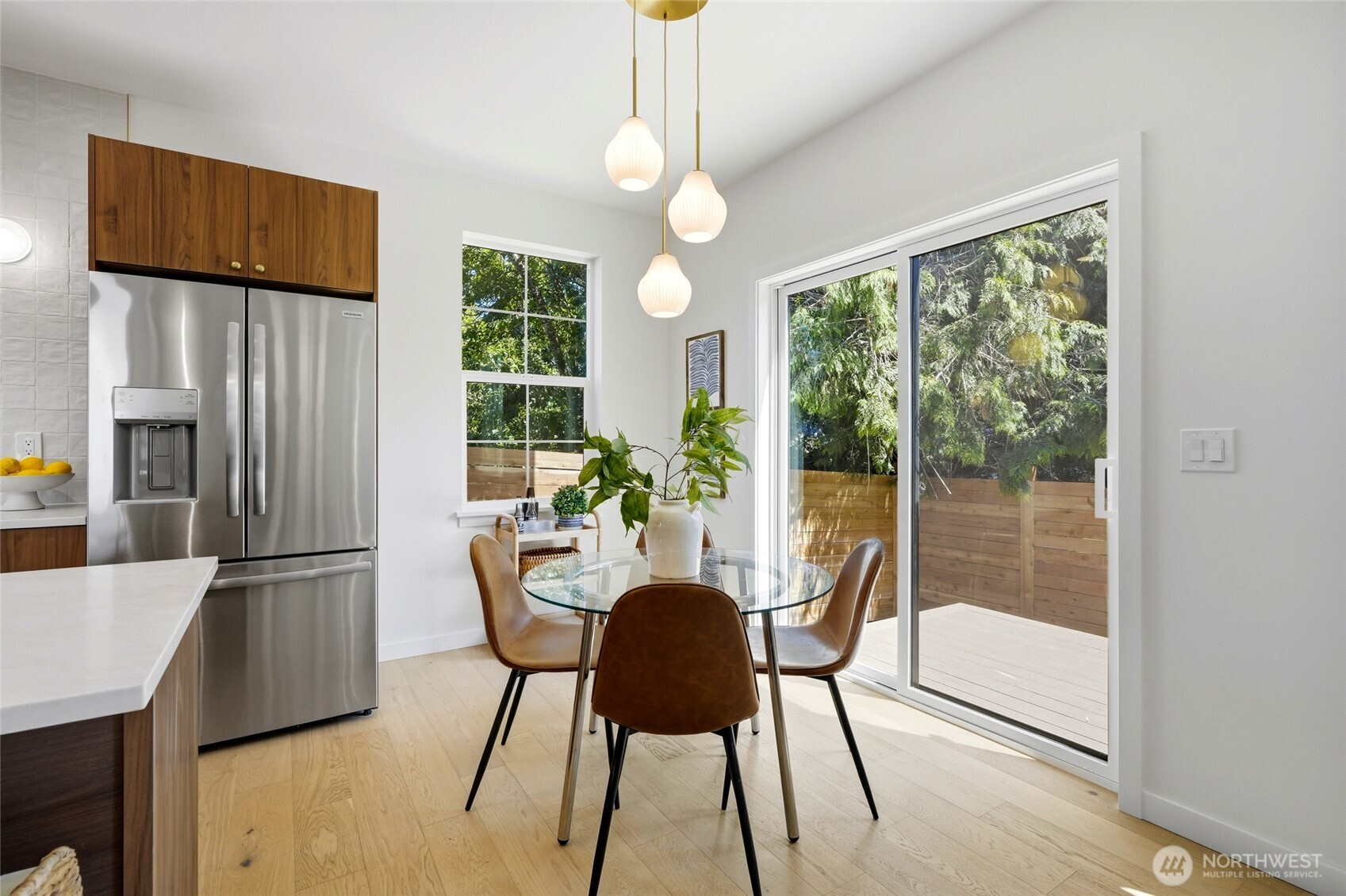 5948 18 Avenue SW Unit: 2