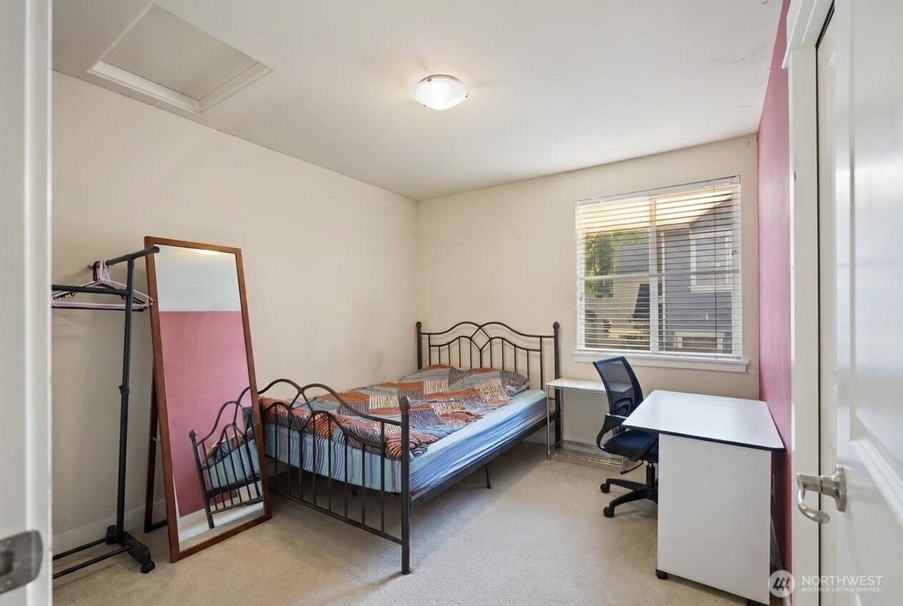 17252 NE 119th Way