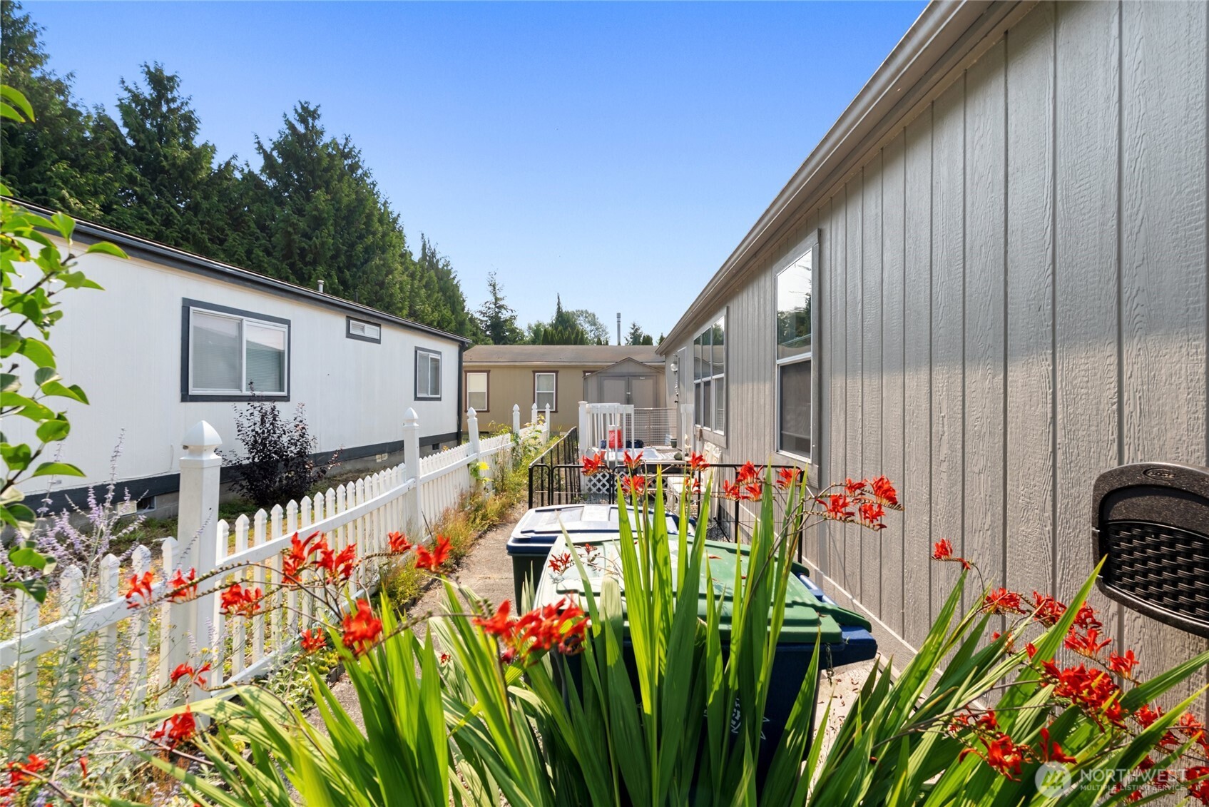 905 Carriage Ct Unit: 14