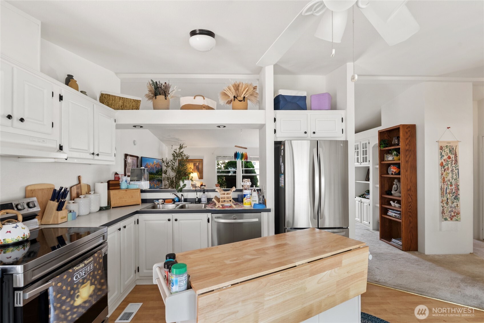 905 Carriage Ct Unit: 14