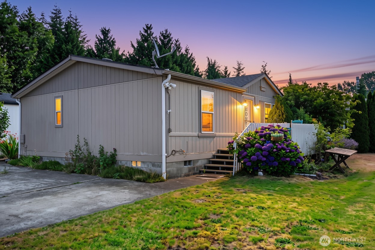 905 Carriage Ct Unit: 14