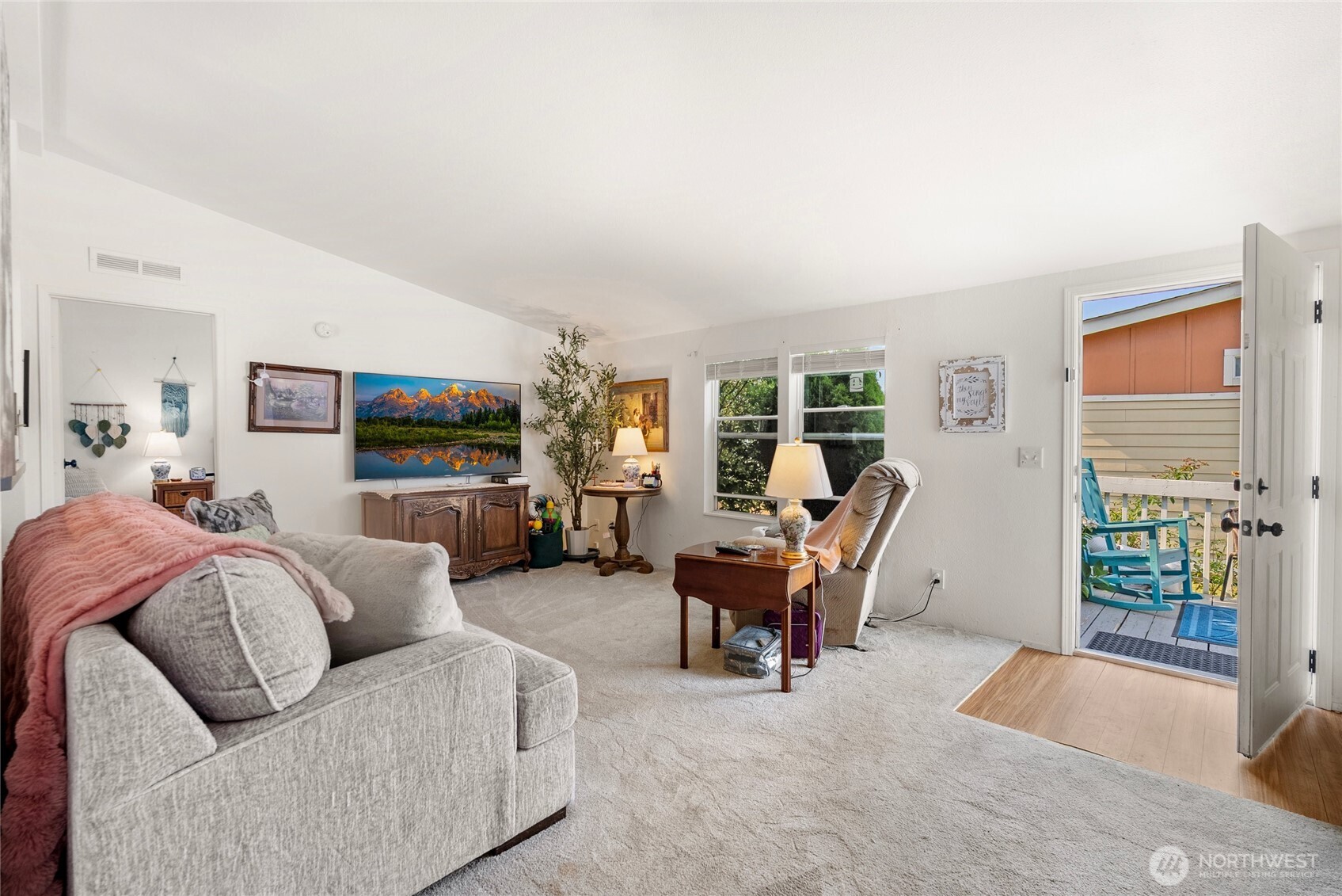 905 Carriage Ct Unit: 14