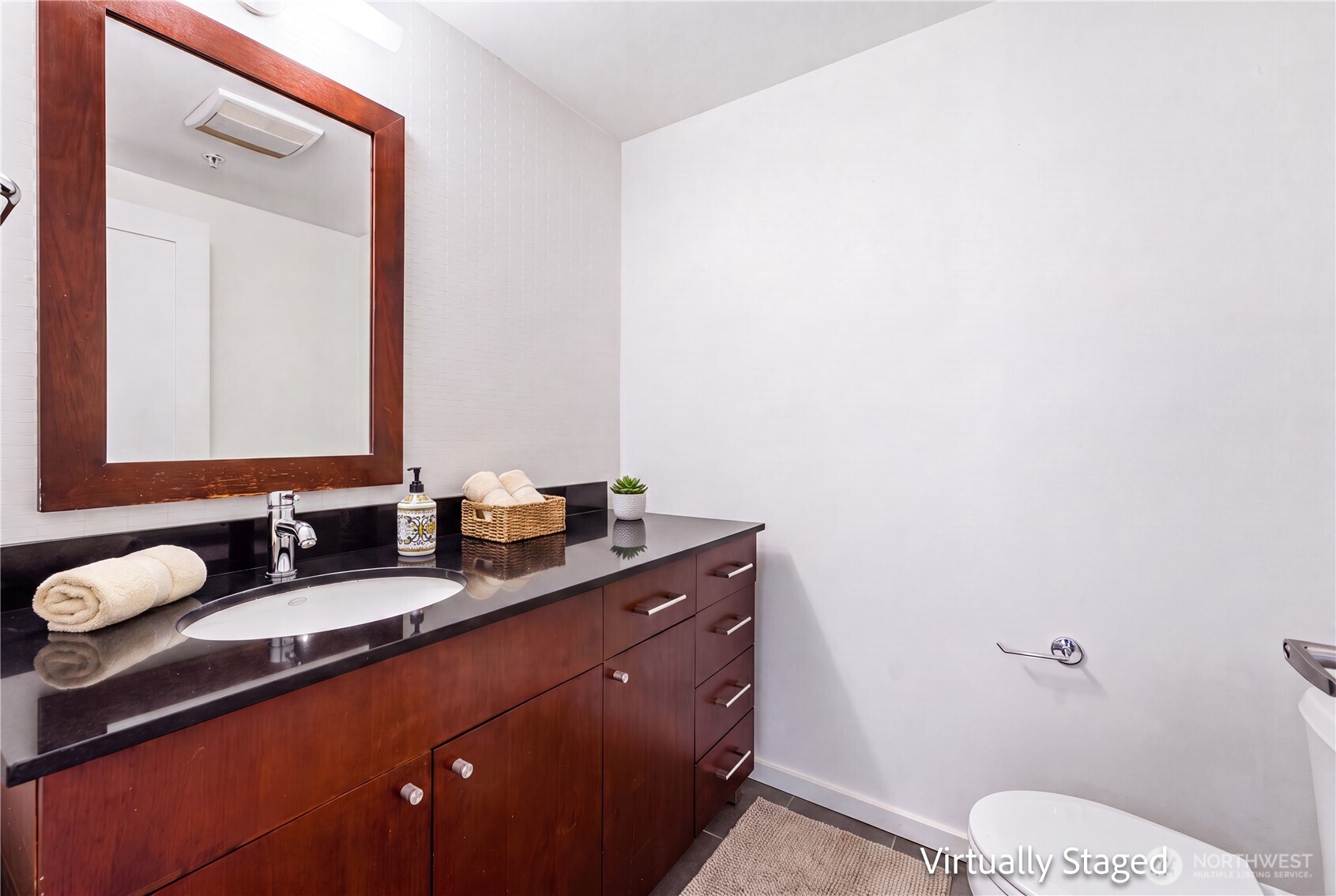 76 Cedar Street Unit: 405