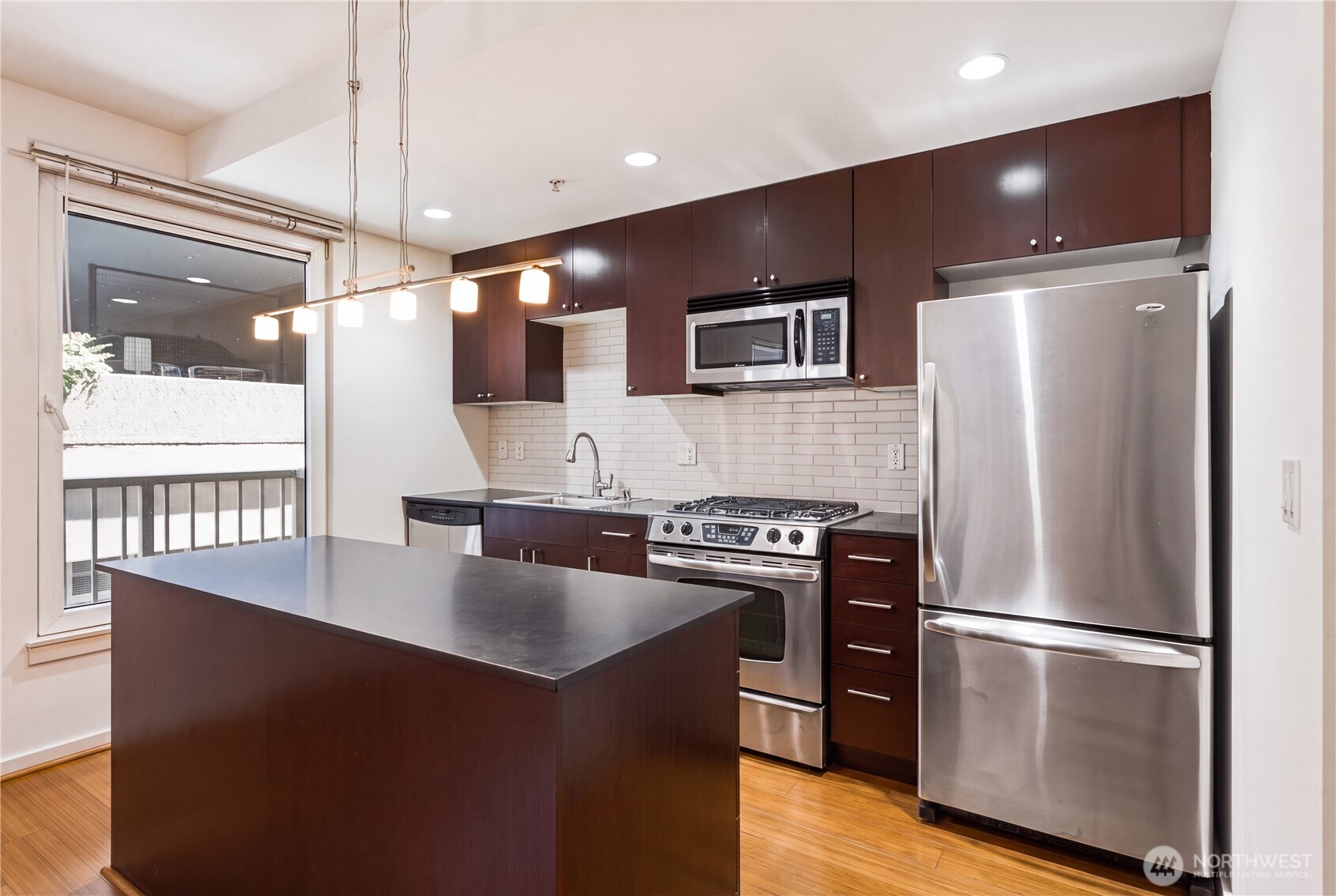 76 Cedar Street Unit: 405