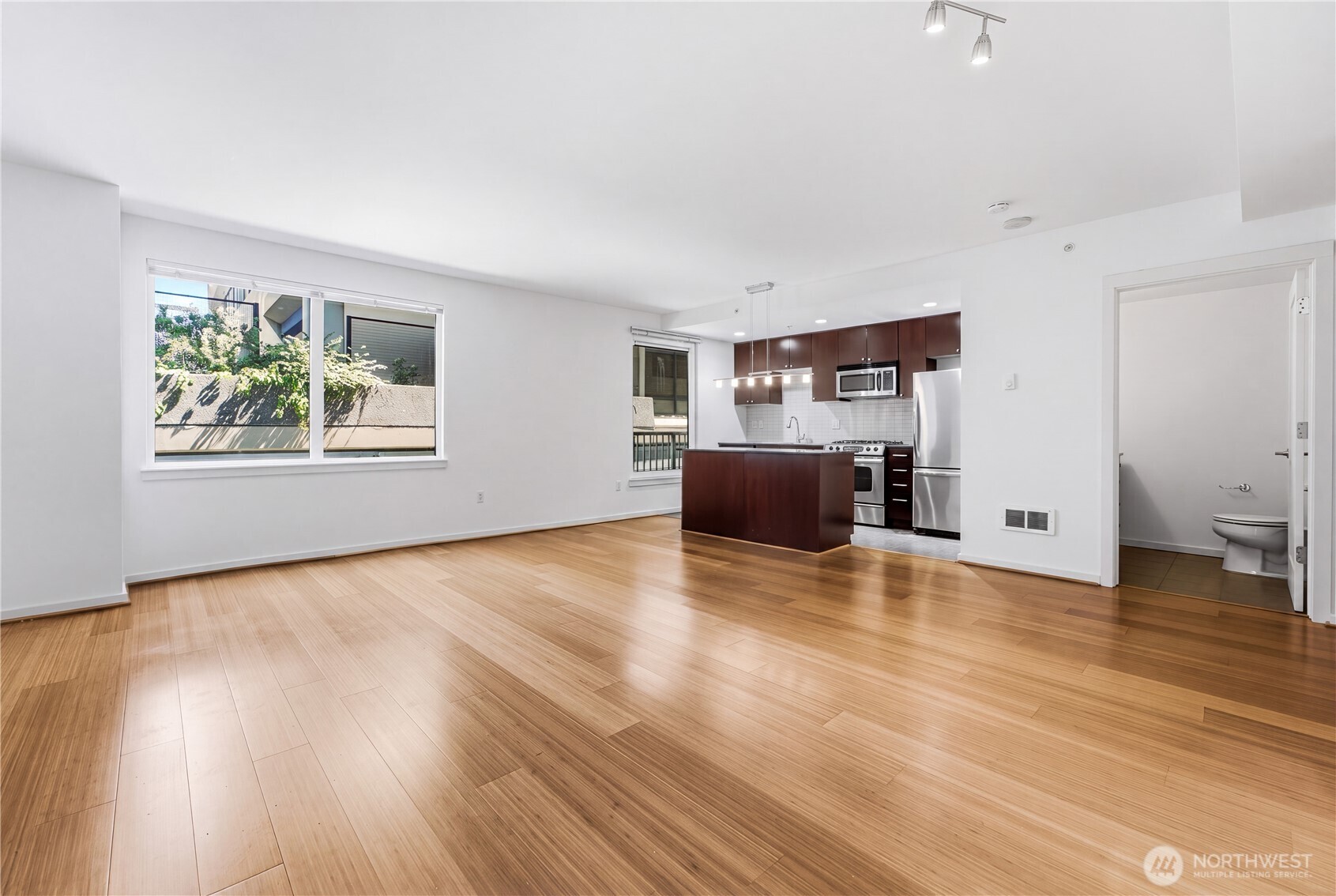 76 Cedar Street Unit: 405
