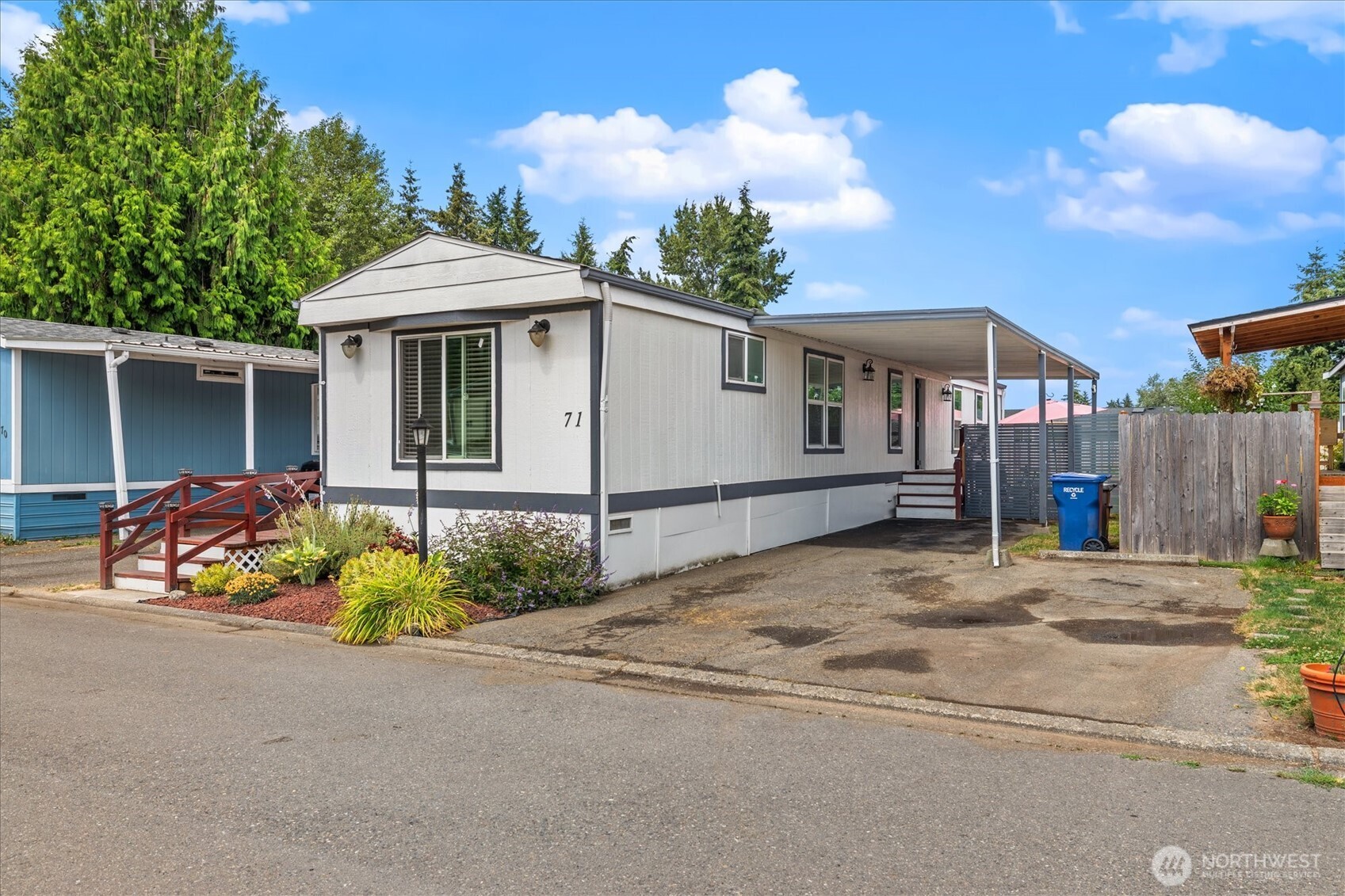602 E 29th Street Unit: 71