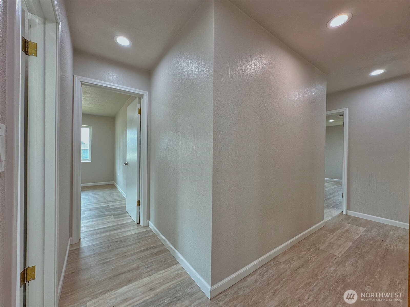1013 River Drive