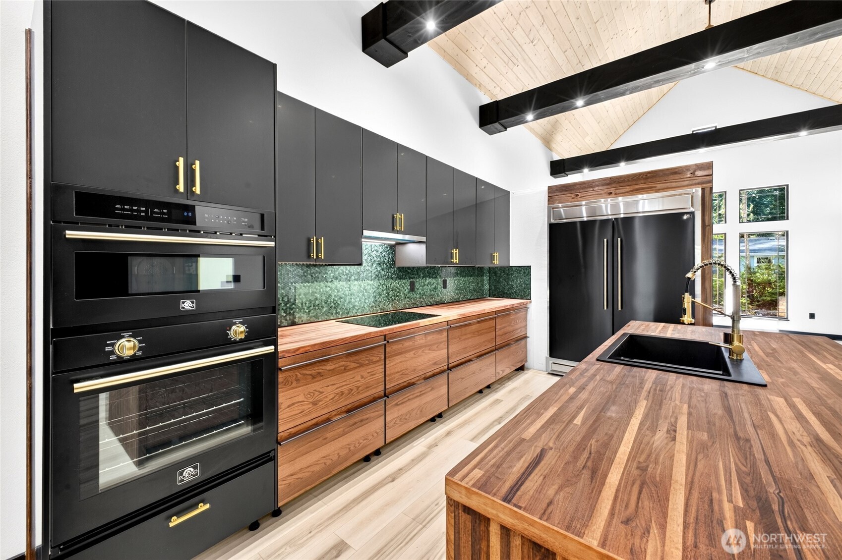 11215 Juniper Place