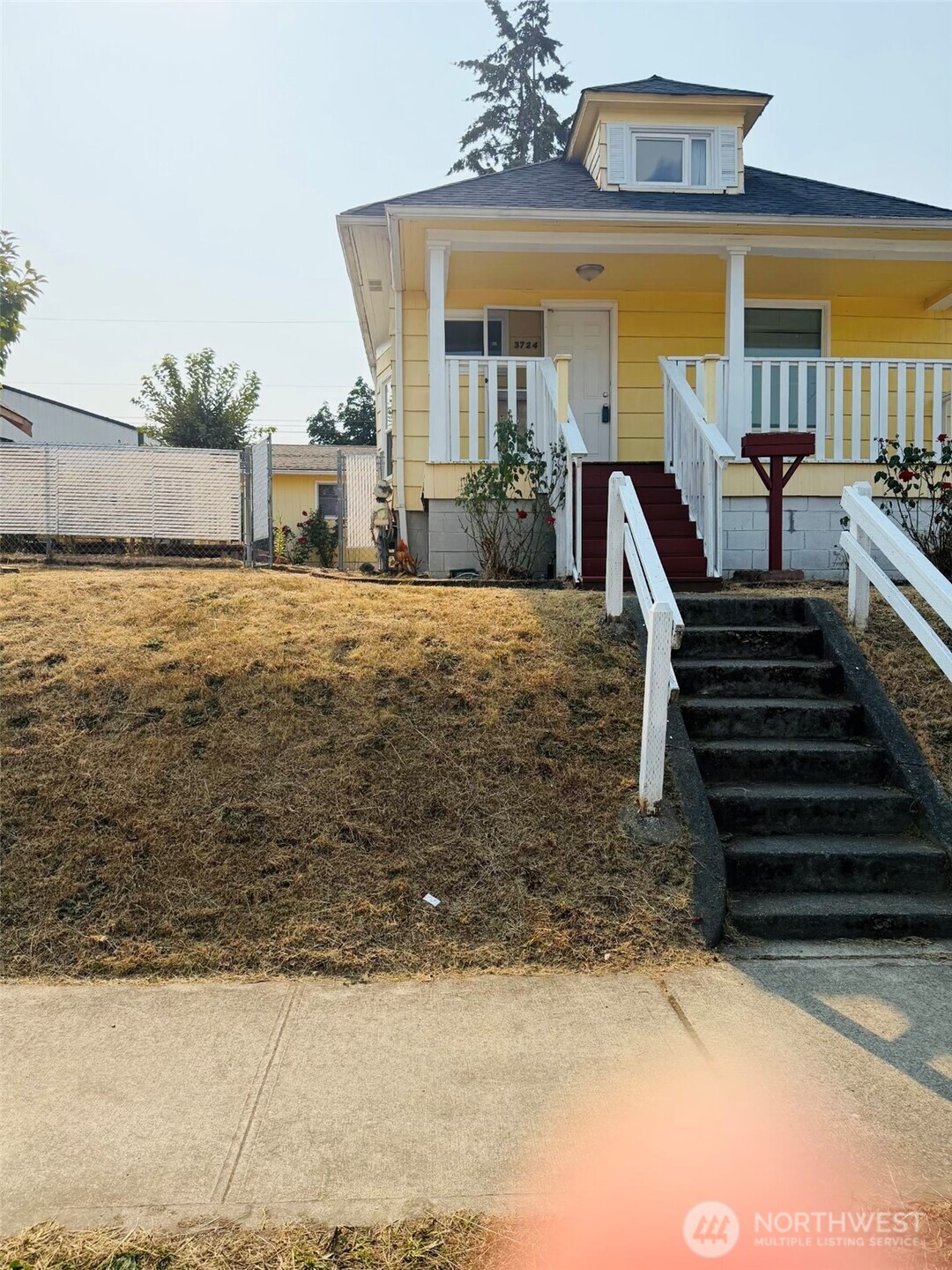 3724 E J Street