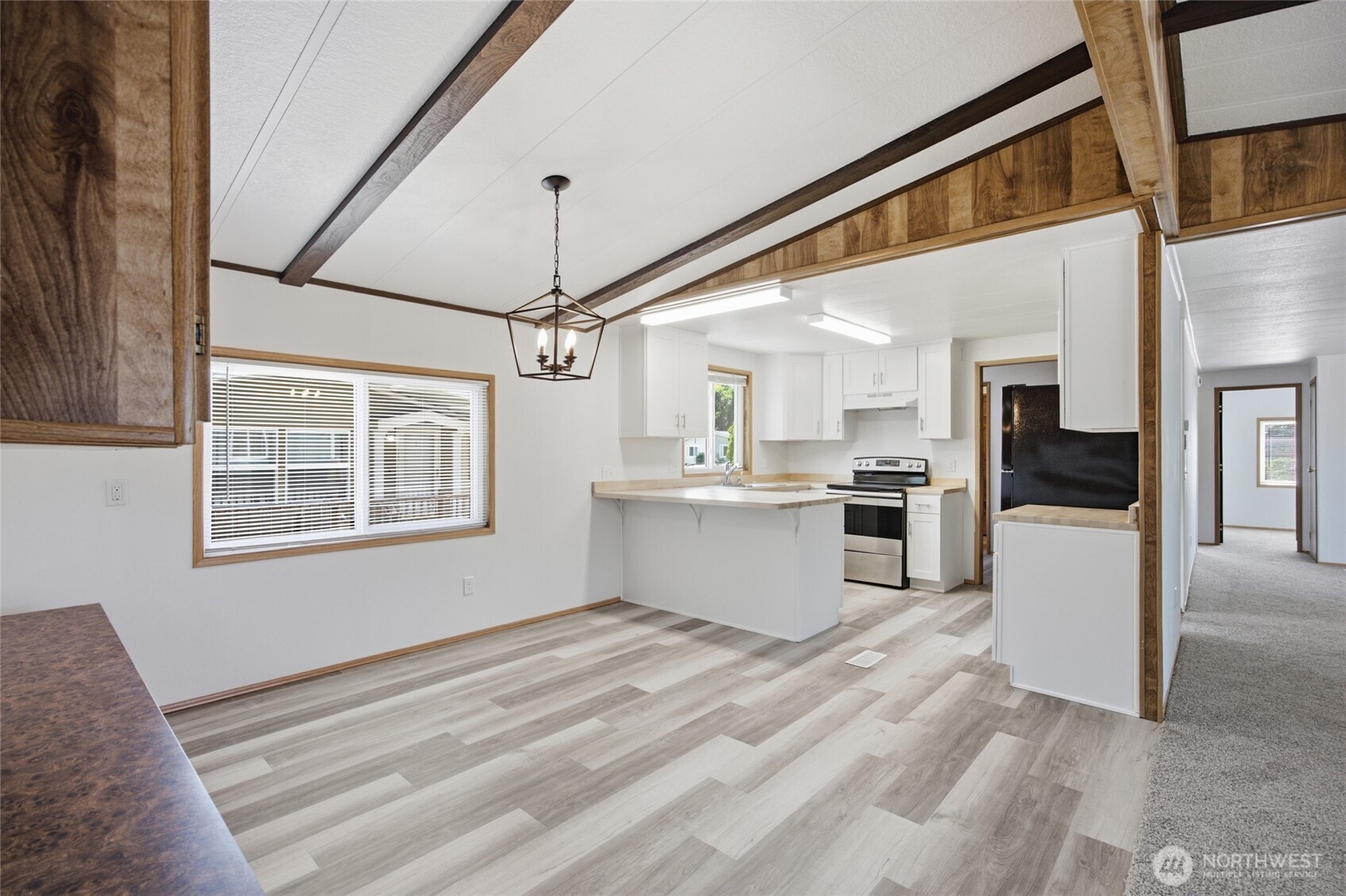 4815 Airway Drive NE Unit: 104