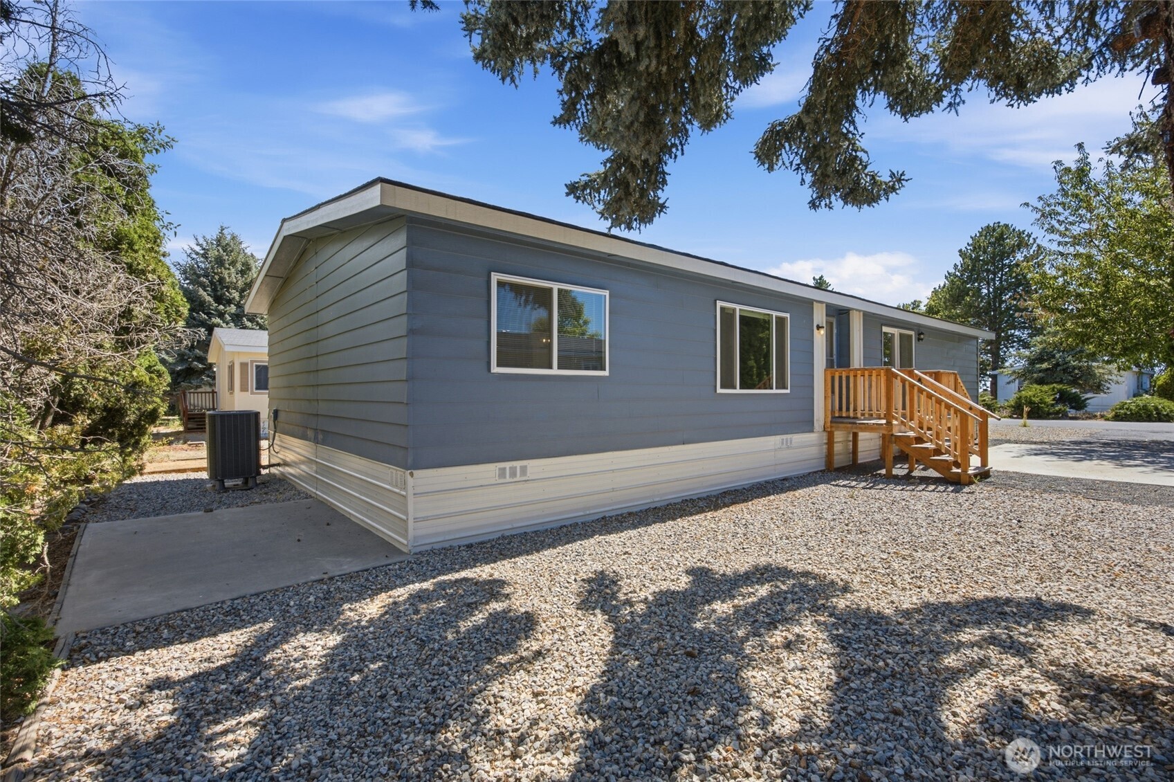 4815 Airway Drive NE Unit: 104