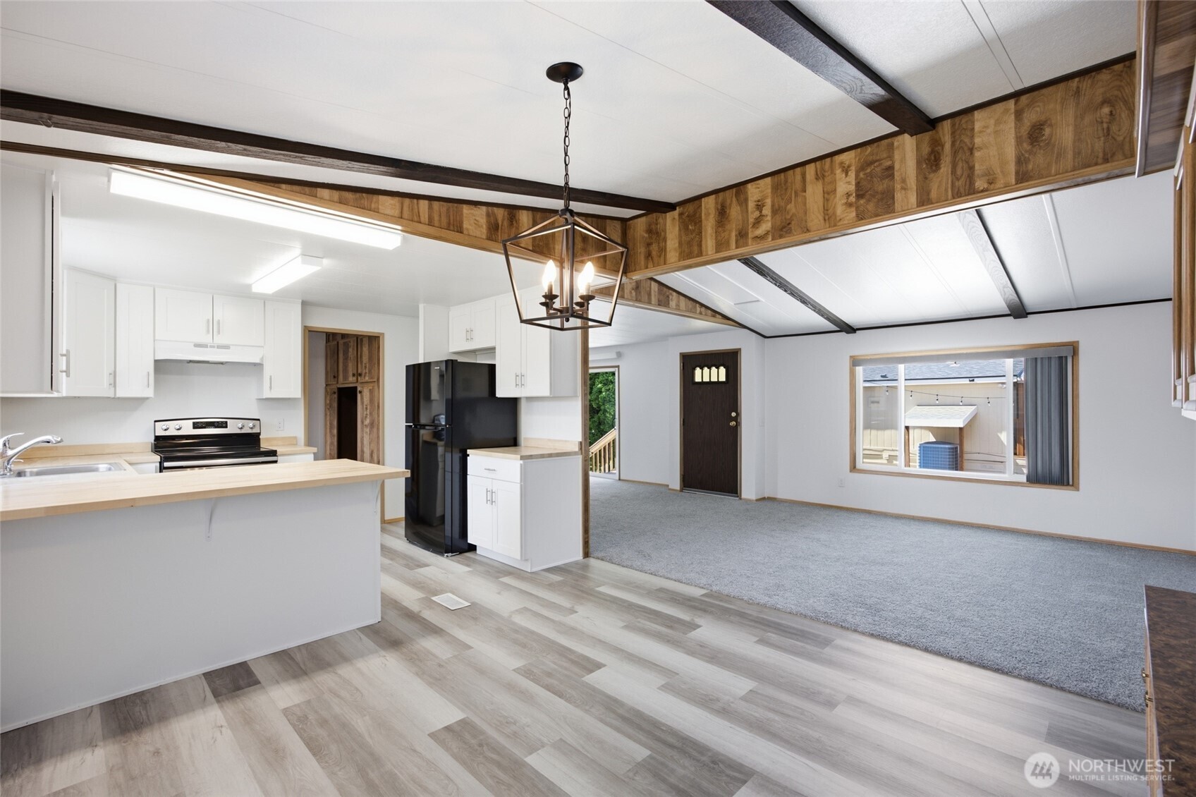4815 Airway Drive NE Unit: 104