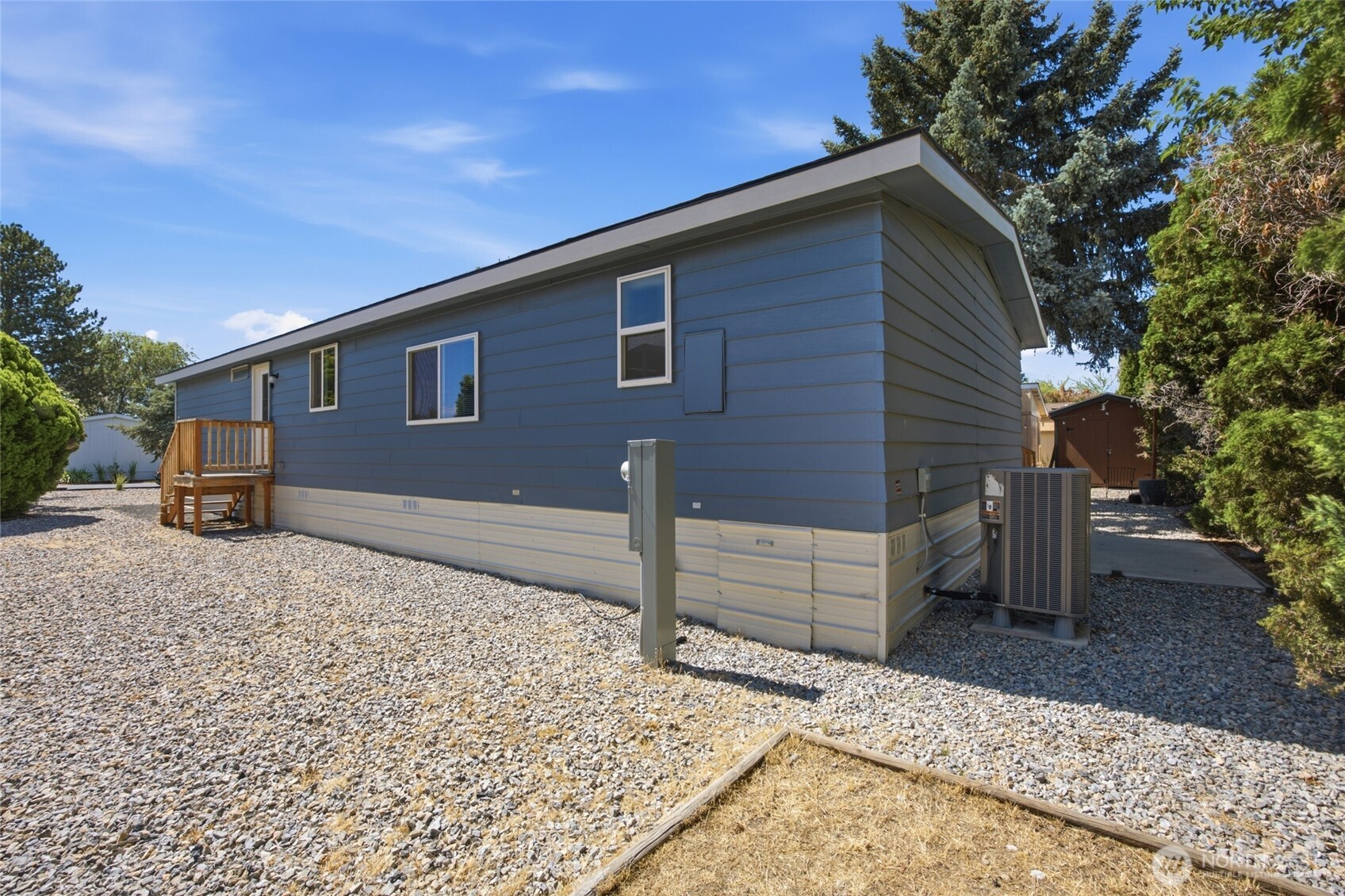 4815 Airway Drive NE Unit: 104