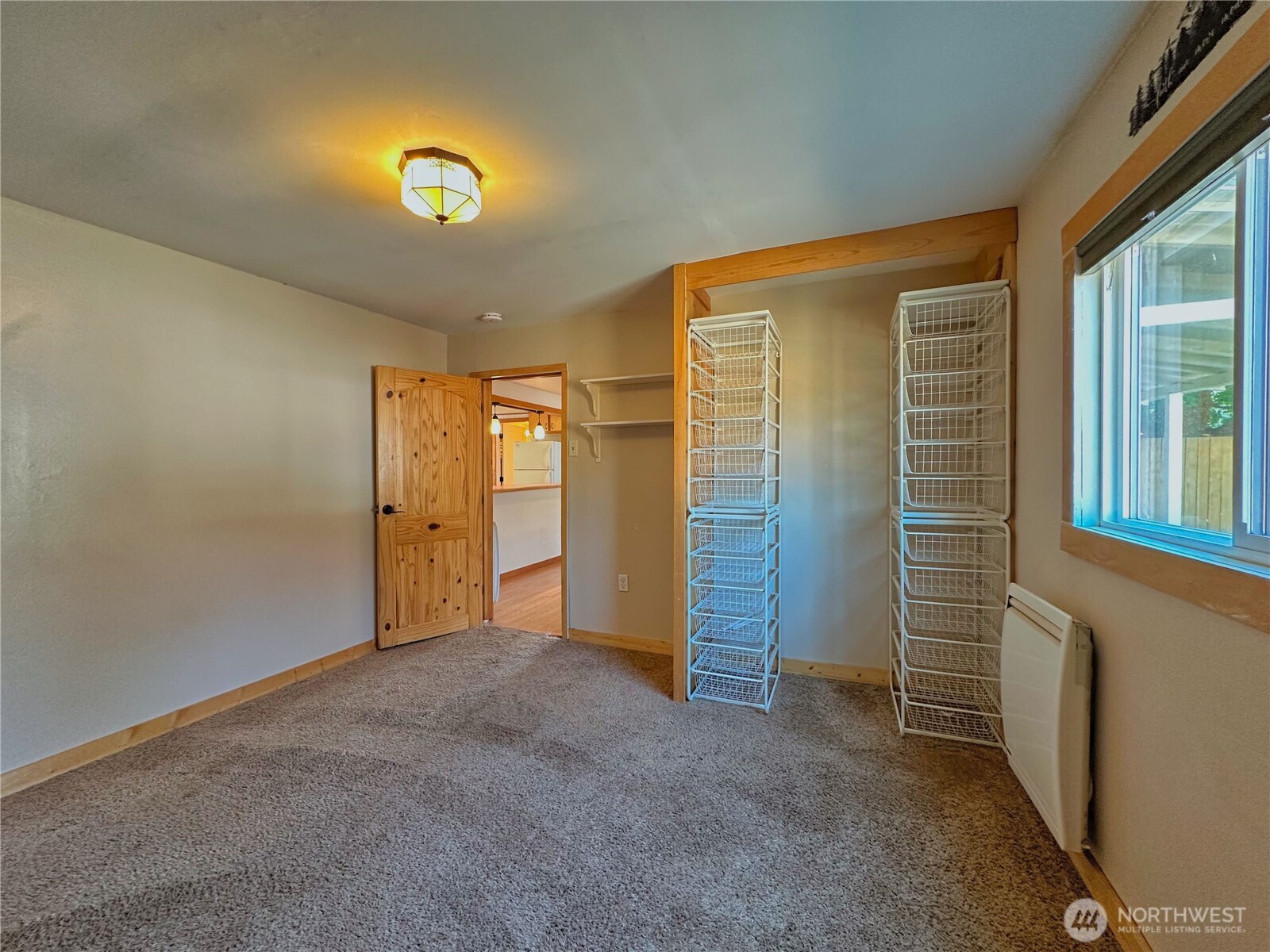 1211 Hughes Lane