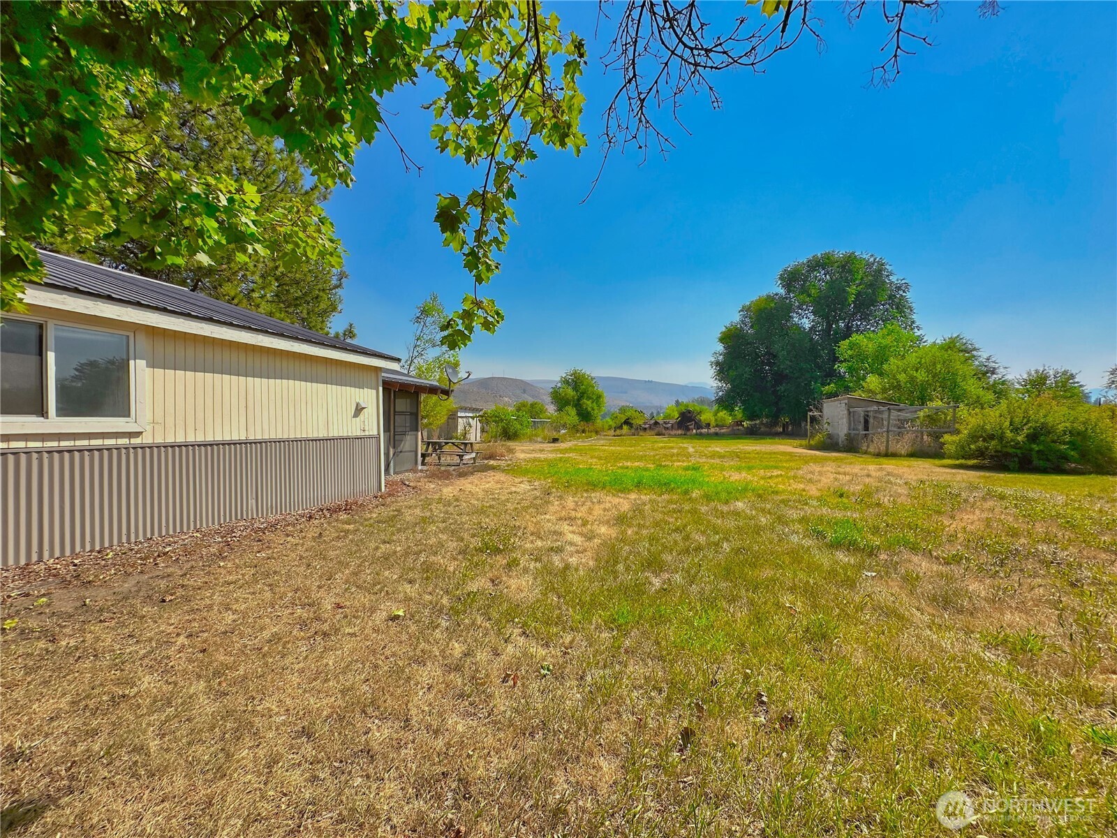 1211 Hughes Lane