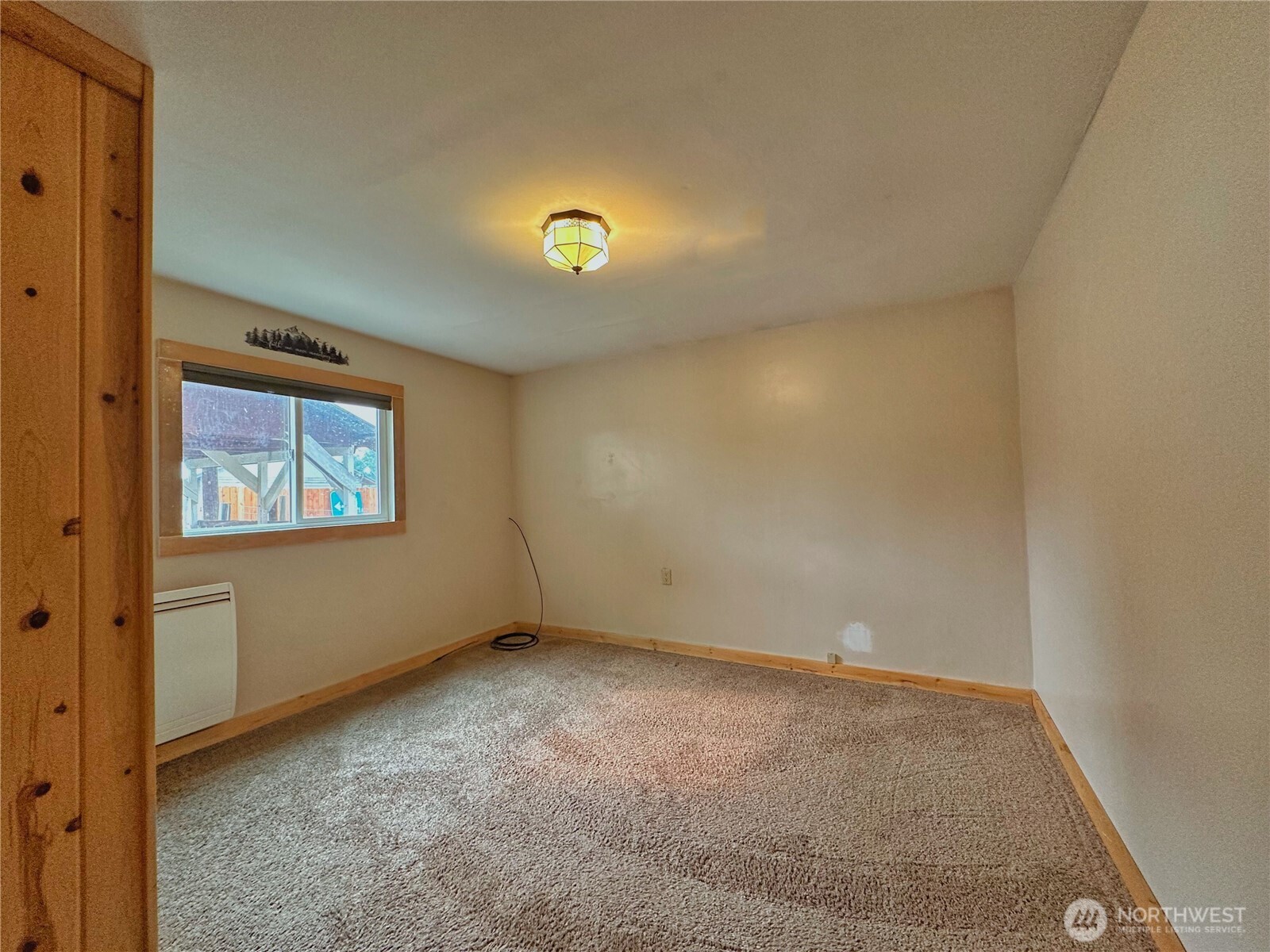 1211 Hughes Lane