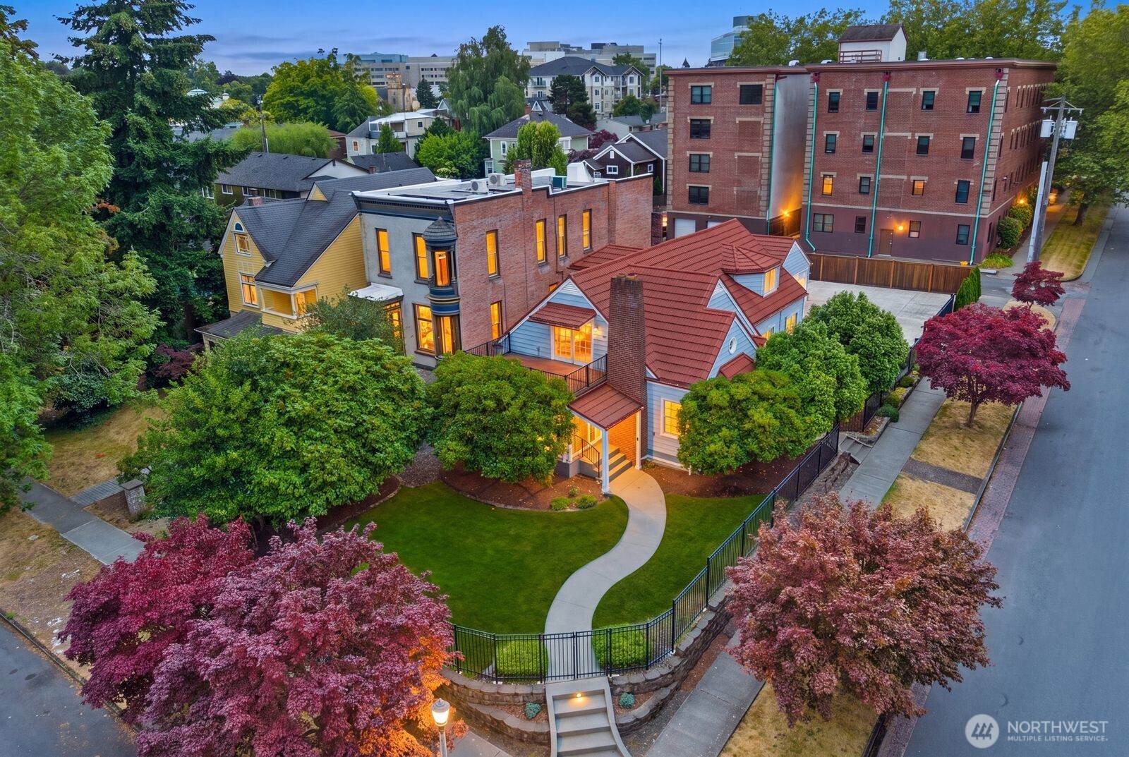 324 N Yakima Avenue