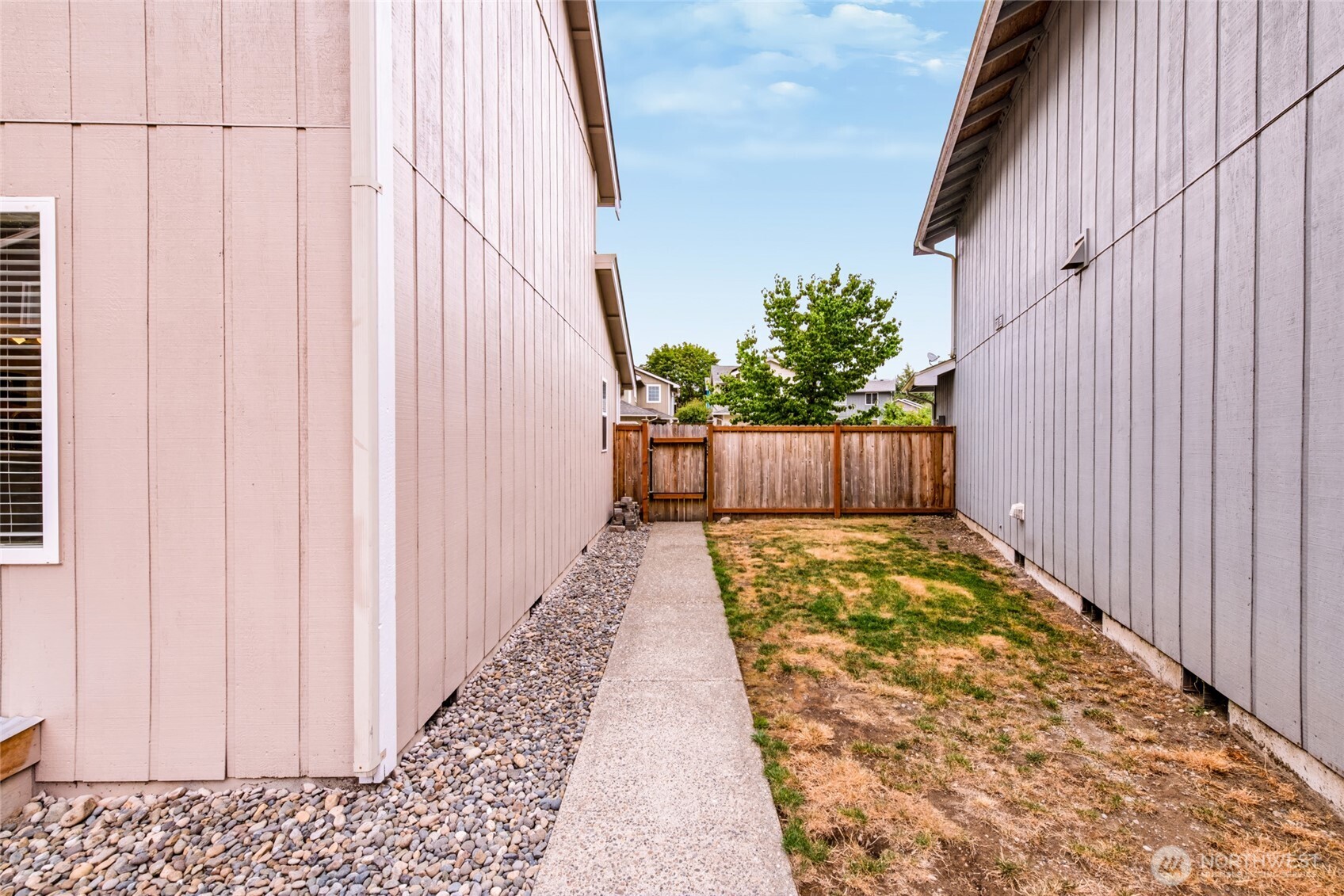6105 Carmel Lane SE