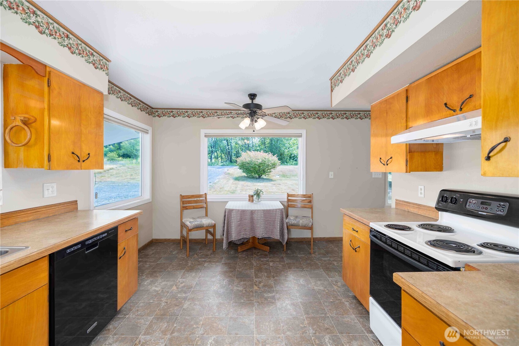 3811 E Sunset Drive