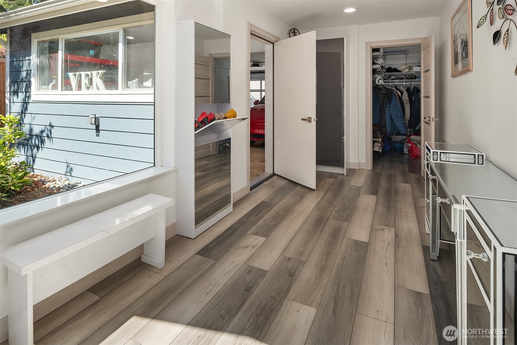 11502 6 Avenue NW Unit: 1