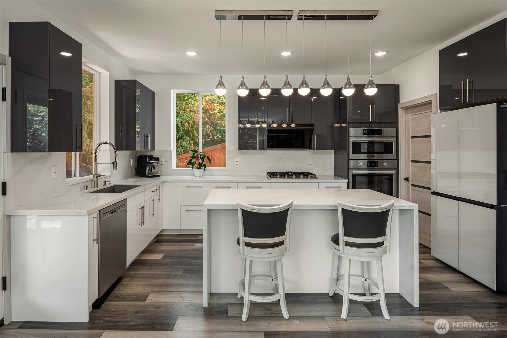 11502 6 Avenue NW Unit: 1
