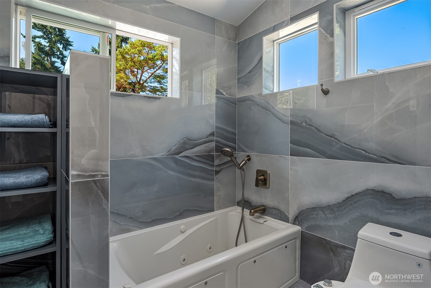 11502 6 Avenue NW Unit: 1