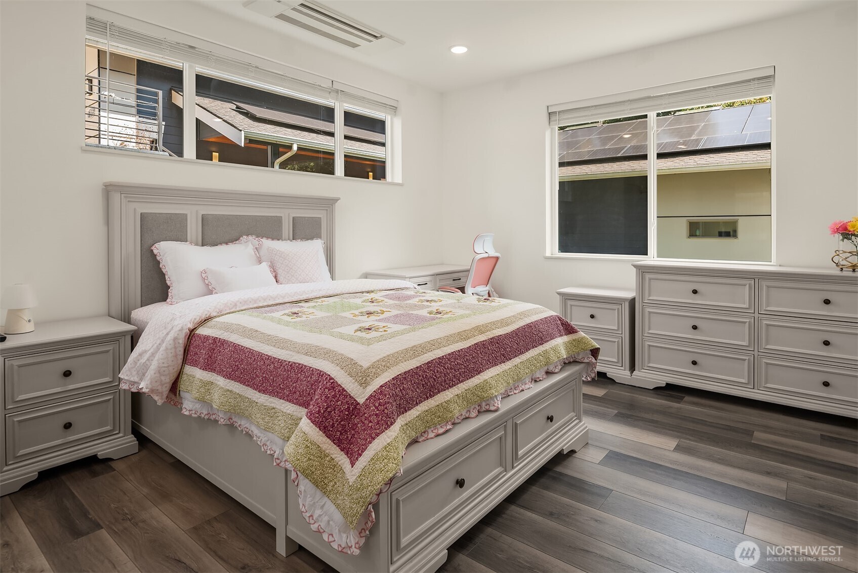 11502 6 Avenue NW Unit: 1