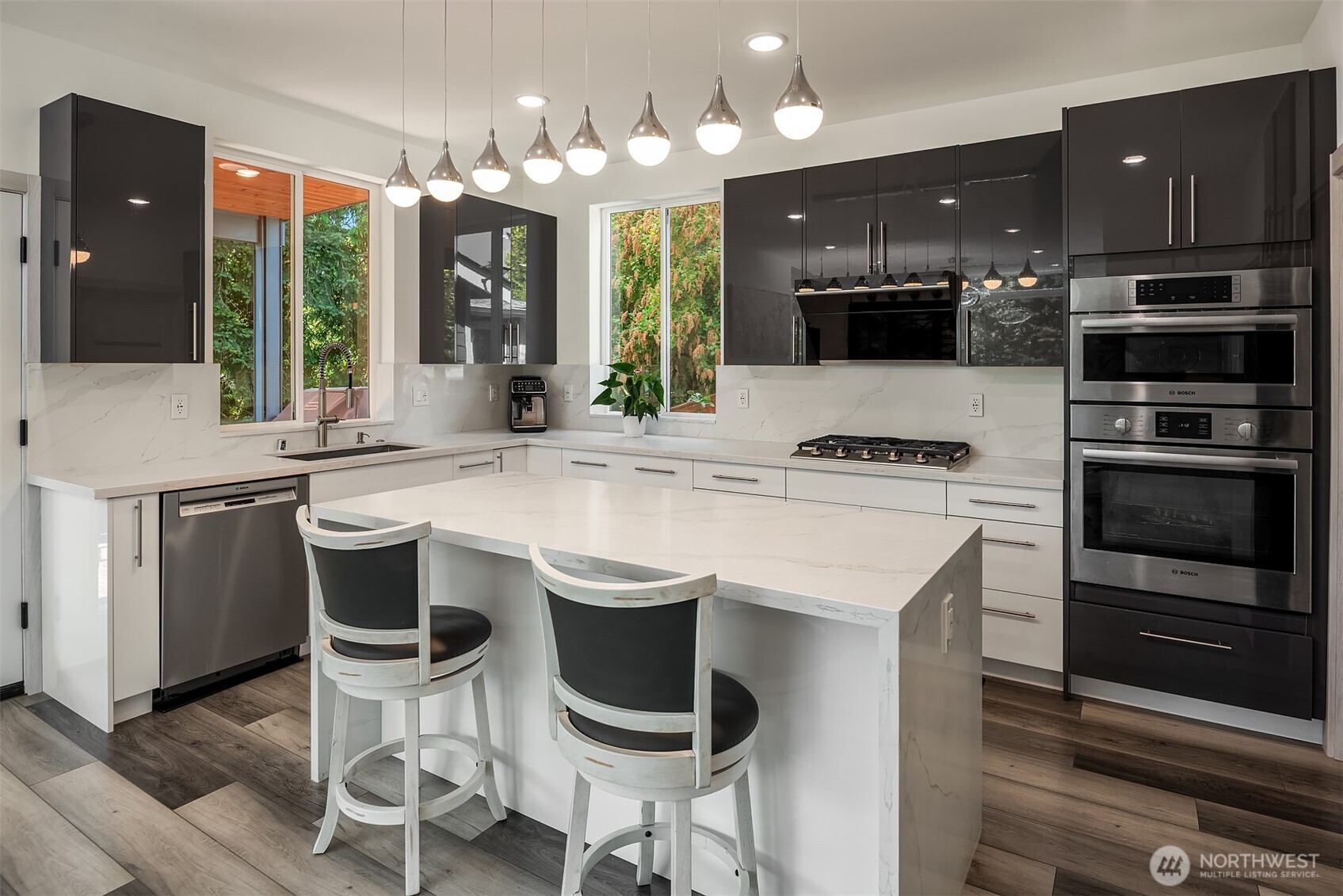 11502 6 Avenue NW Unit: 1