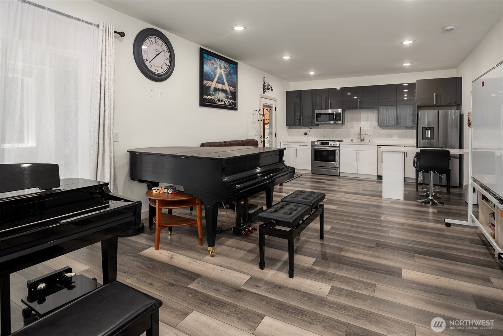 11502 6 Avenue NW Unit: 1