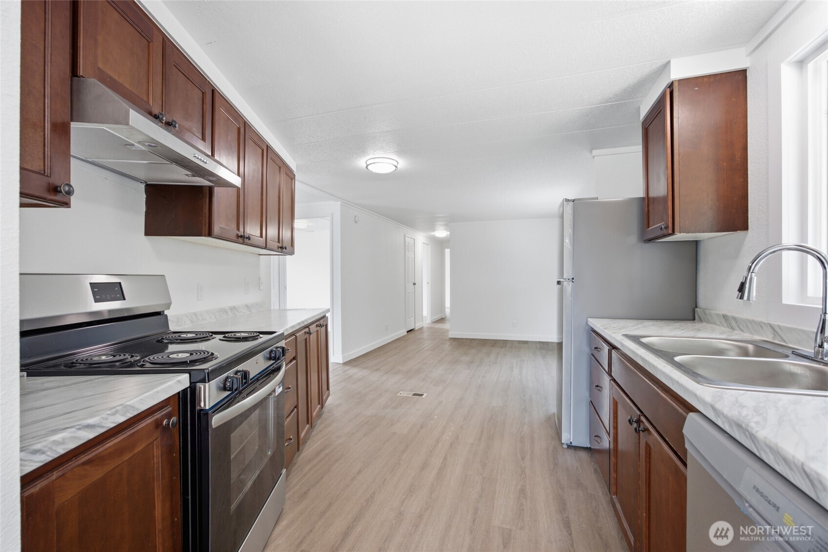 4816 Airway Drive NE Unit: 18