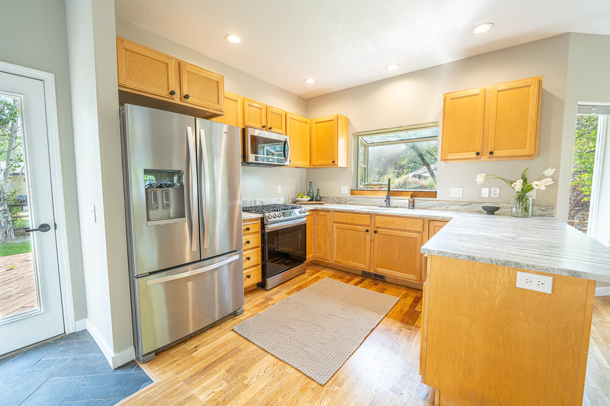 240 Eureka Dr