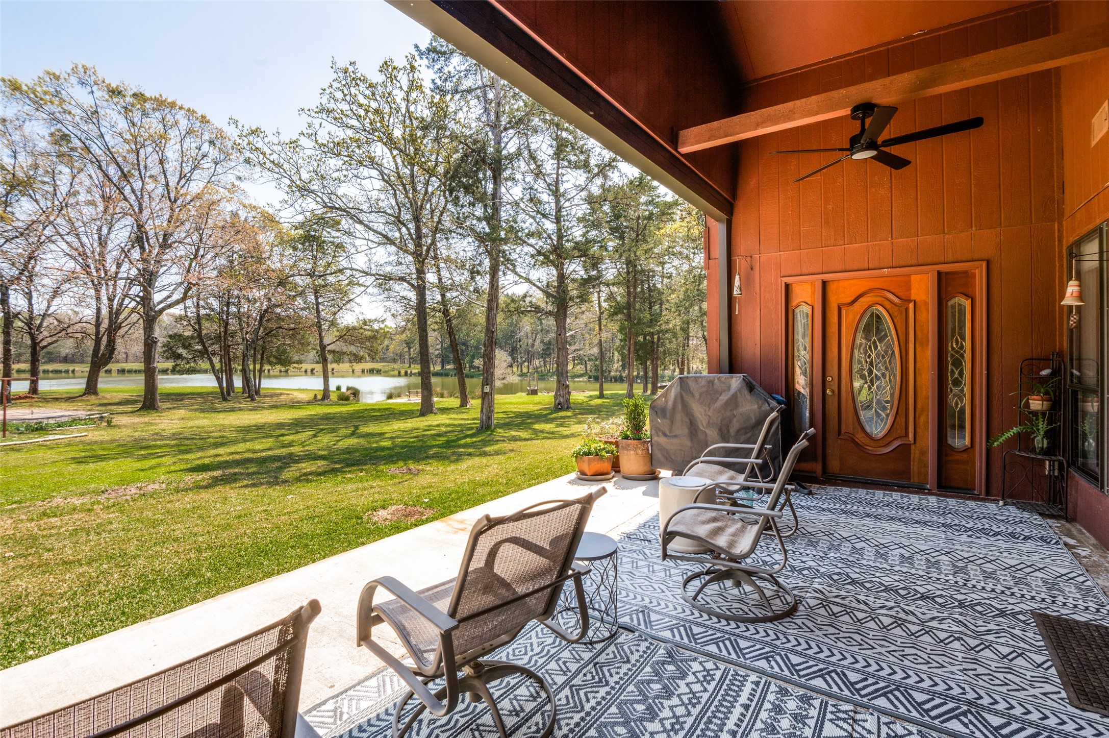 182 Huts Crossing Road