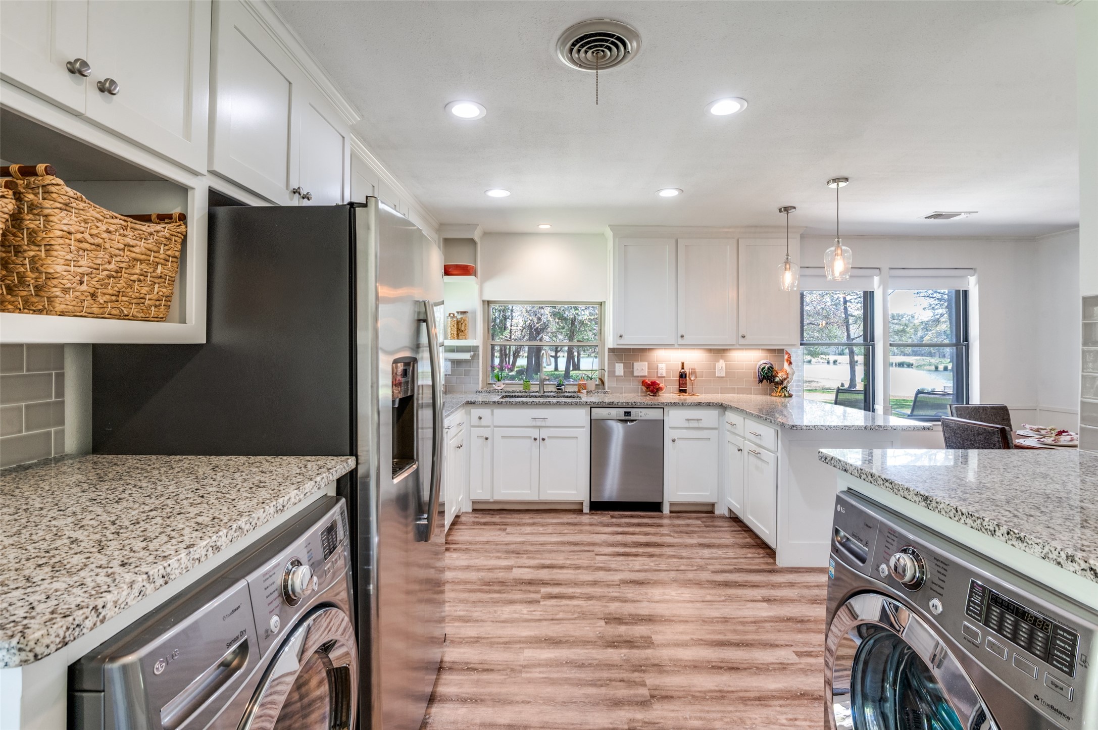 182 Huts Crossing Road