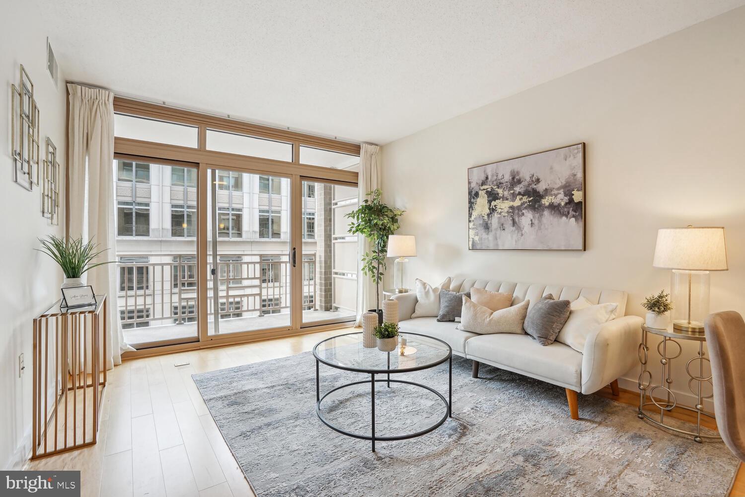 888 N QUINCY STREET 1407