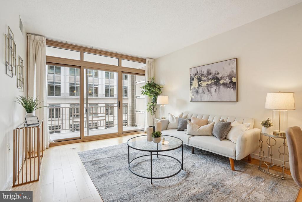 888 N QUINCY STREET 1407