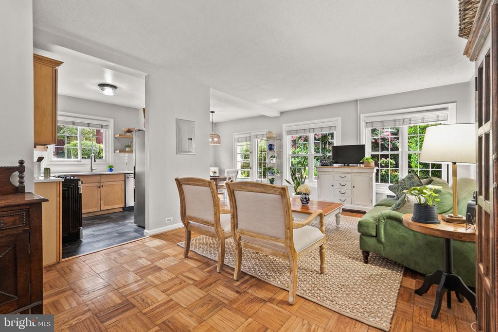 3414 GUNSTON ROAD
