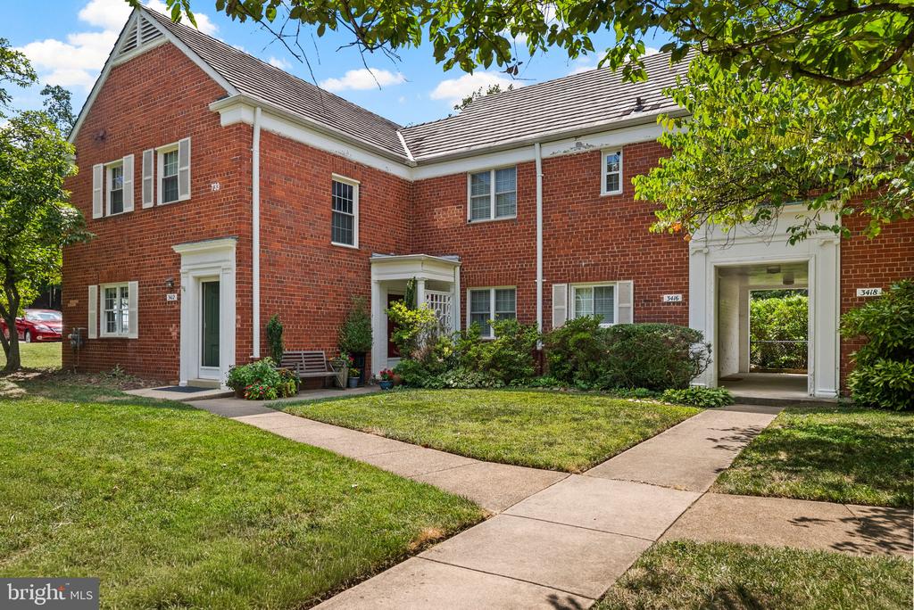 3414 GUNSTON ROAD