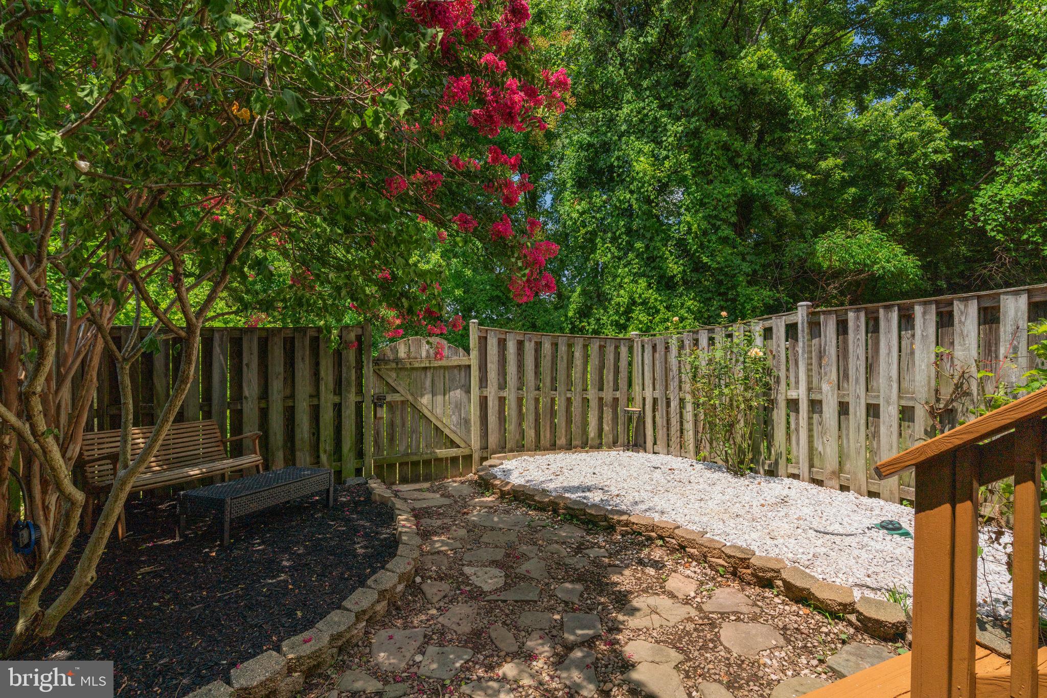 5962 EDGEHILL COURT